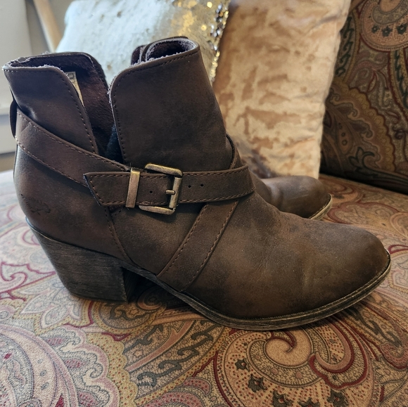 Rocket Dog Booties - Picture 2 of 10